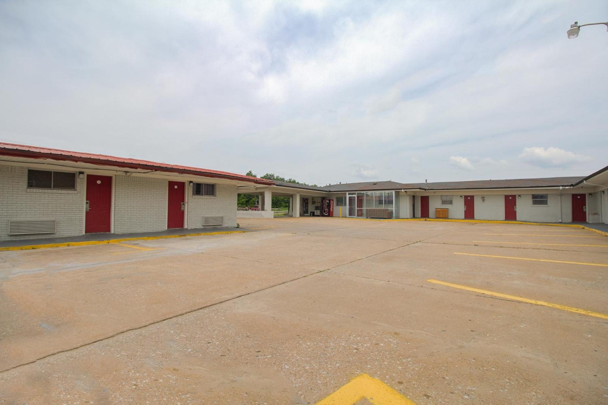 Oyo Hotel Mcalester Ok S Main St Екстер'єр фото