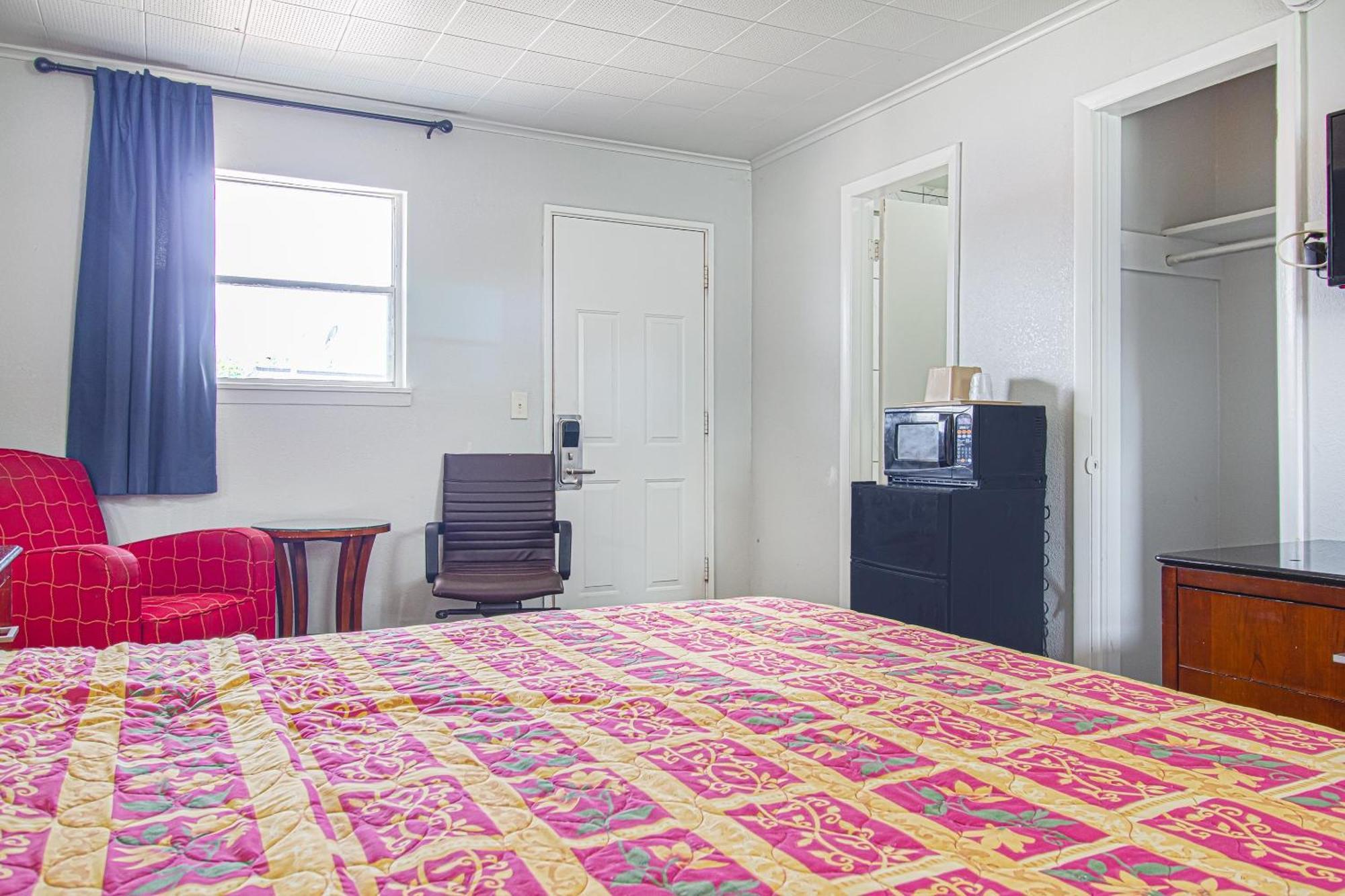 Oyo Hotel Mcalester Ok S Main St Екстер'єр фото